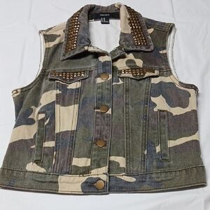 Forever 21 Camo Button-Up Vest w/ Pyramid Studs XS 100% Cotton Y2K Grunge Punk